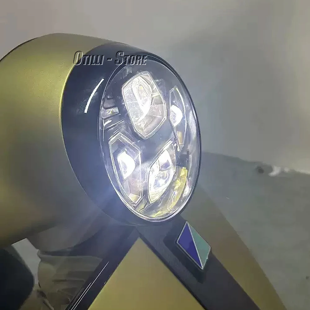 Faro LED GTS300, nuevos acceso - Model Kit Vespa reseña y precio